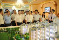 房产业调整牵动下游行业 专家称四季度经济冲击或更强